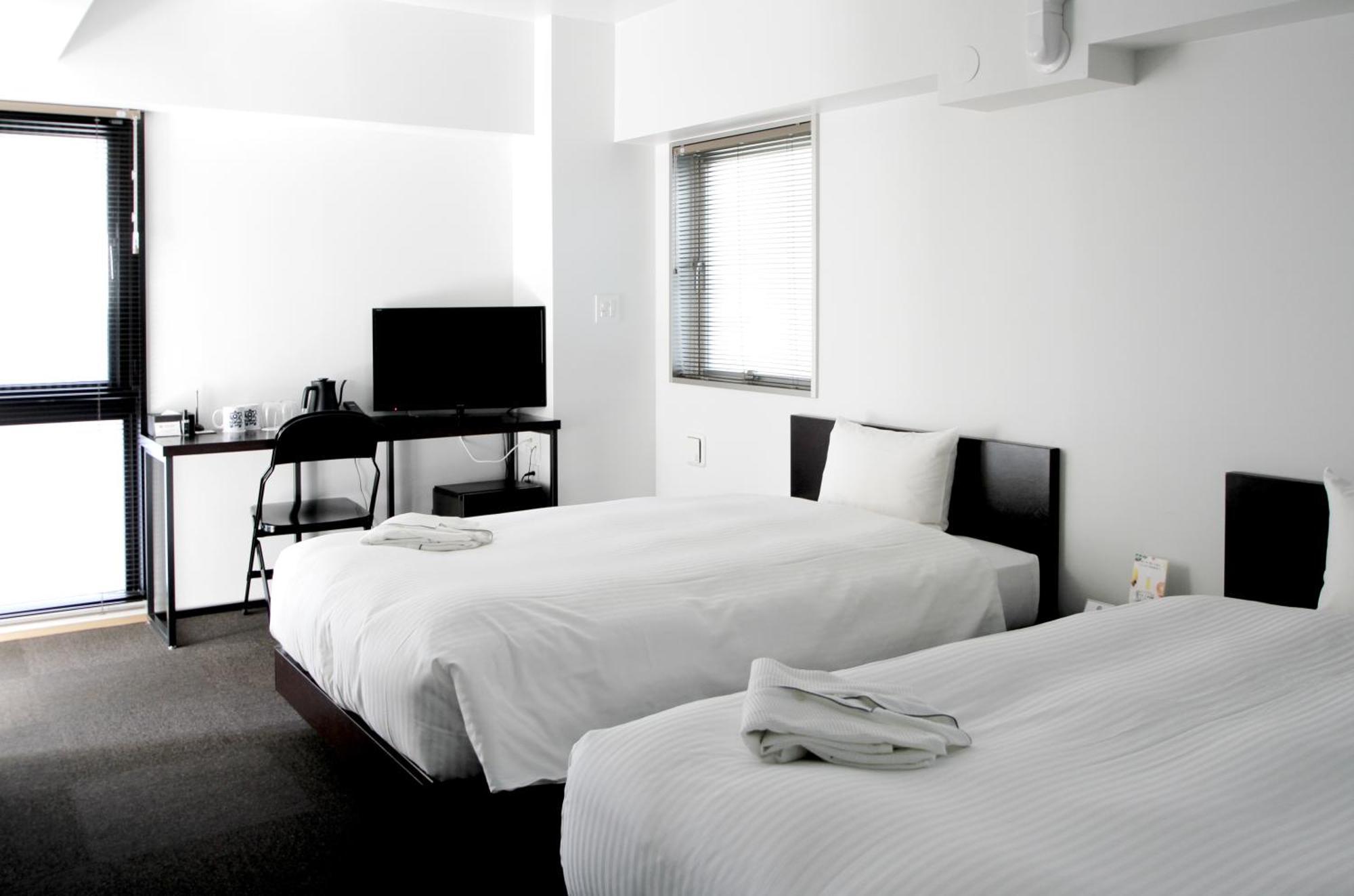 8Hotel Chigasaki Exterior foto